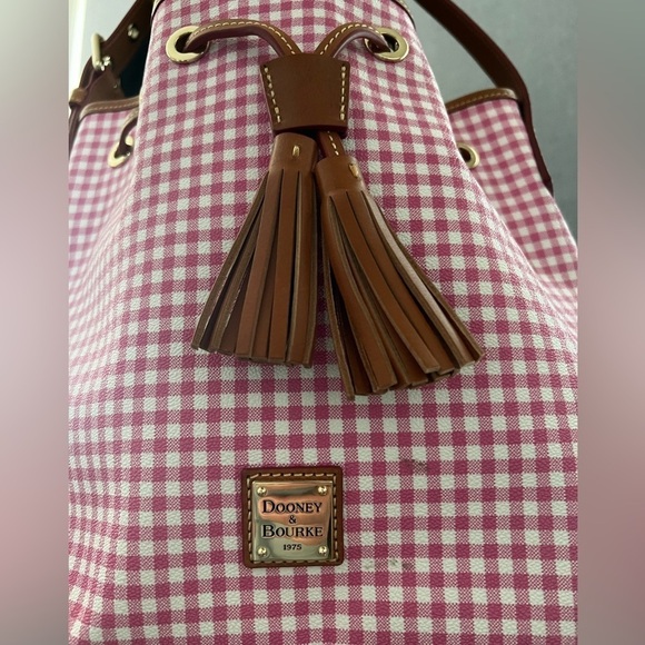 DOONEY & BOURKE GINGHAM AIMEE DRAWSTRING - PINK and WHITE - NEVER USED - - Picture 3 of 11
